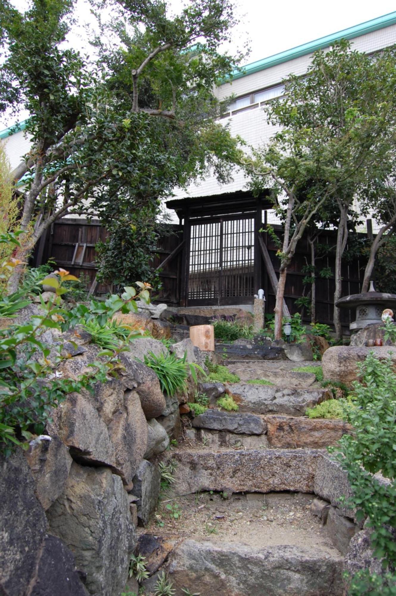 城跡石垣上の絶景古民家宿 鞆城茶屋庵 Tomo Exteriör bild
