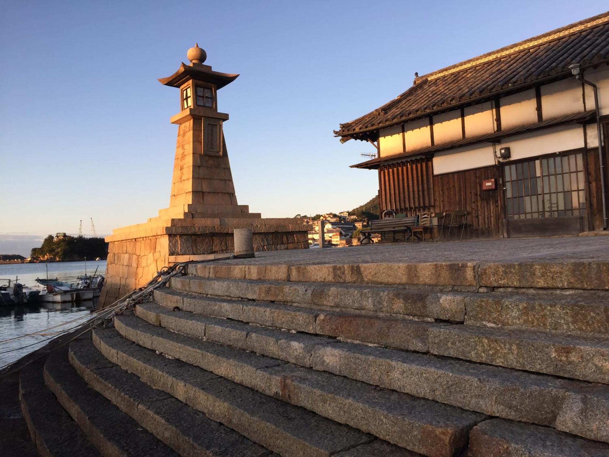 城跡石垣上の絶景古民家宿 鞆城茶屋庵 Tomo Exteriör bild